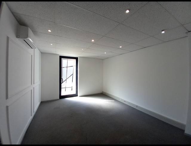 360M² OFFICE TO LET IN BRYANSTON